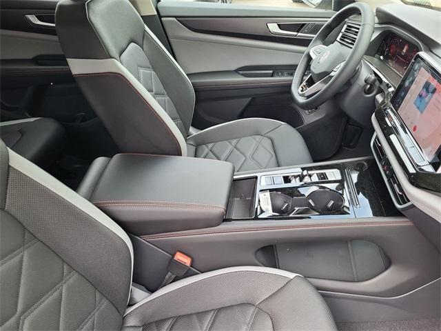 new 2025 Volkswagen Atlas car, priced at $44,253