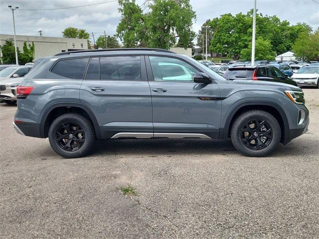 new 2025 Volkswagen Atlas car, priced at $44,253