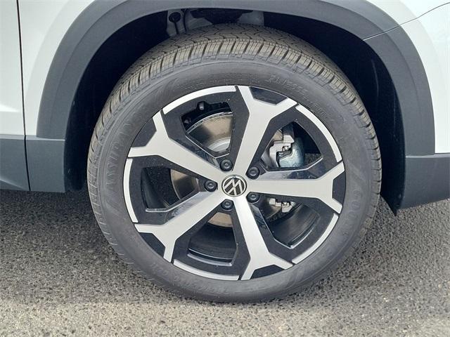 new 2025 Volkswagen Taos car, priced at $32,579
