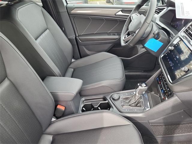 new 2024 Volkswagen Tiguan car, priced at $33,016