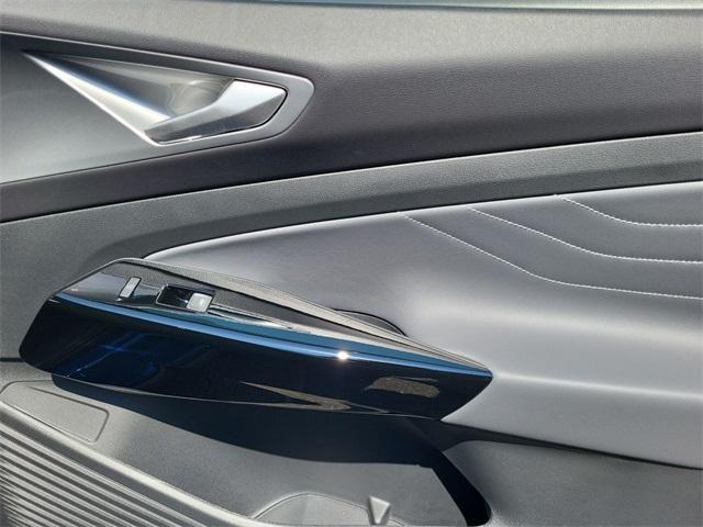 new 2025 Volkswagen ID.4 car, priced at $39,343