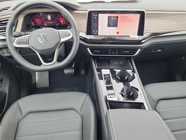 new 2025 Volkswagen Atlas car, priced at $49,592