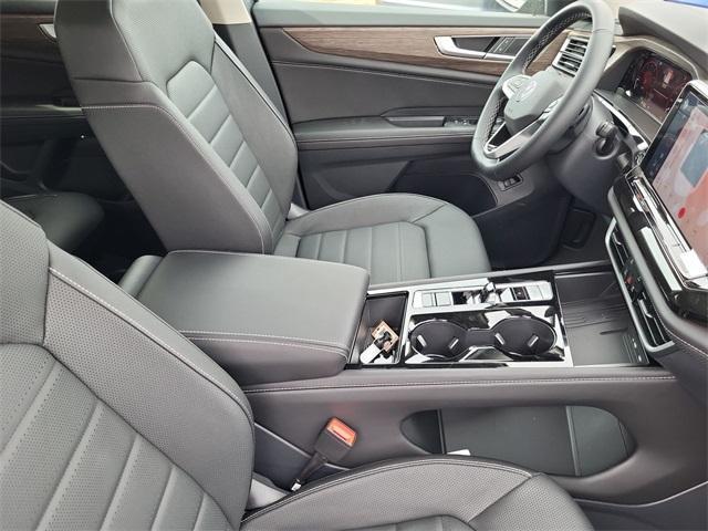 new 2025 Volkswagen Atlas car, priced at $49,592