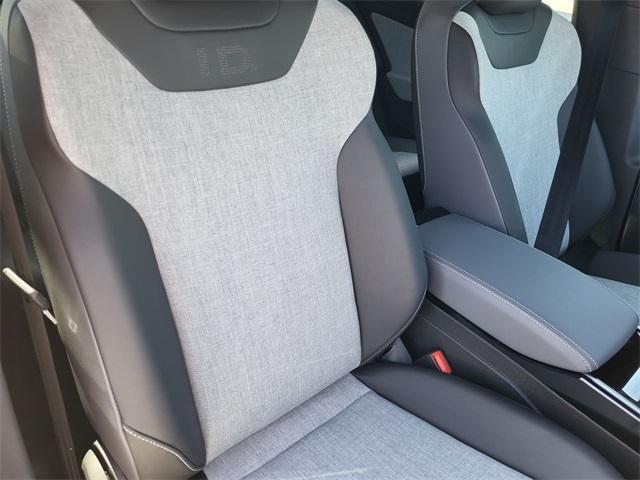 new 2025 Volkswagen ID.4 car, priced at $37,645