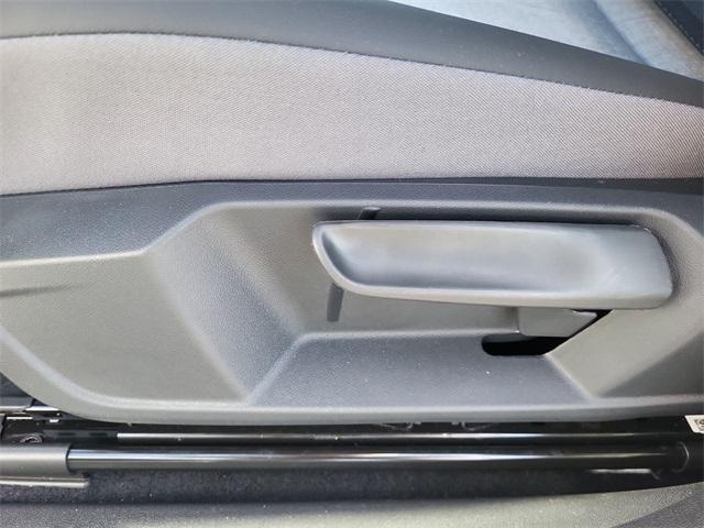 new 2025 Volkswagen ID.4 car, priced at $37,645