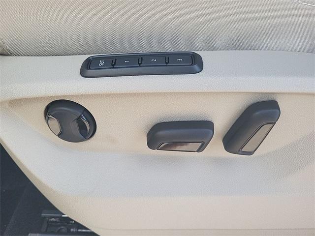 new 2025 Volkswagen Atlas car, priced at $46,277