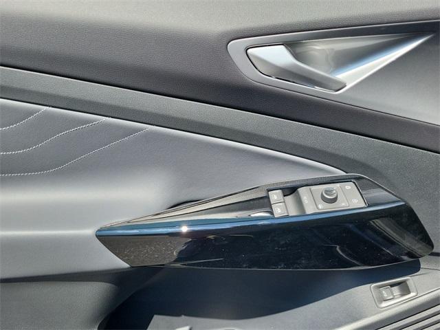 new 2025 Volkswagen ID.4 car, priced at $41,497