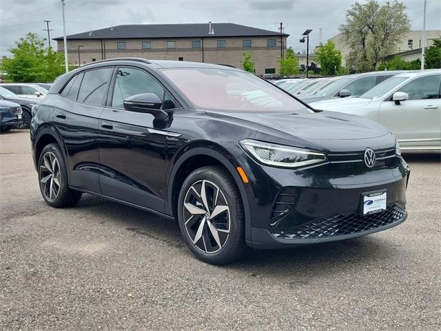 new 2025 Volkswagen ID.4 car, priced at $39,497