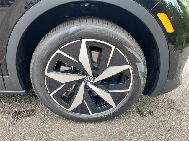new 2025 Volkswagen ID.4 car, priced at $39,497