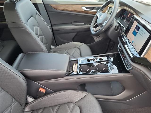 new 2025 Volkswagen Atlas car, priced at $43,766