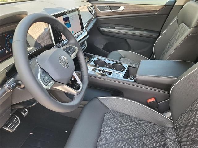 new 2025 Volkswagen Atlas car, priced at $51,714