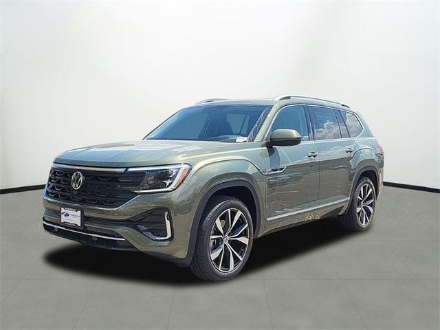 new 2025 Volkswagen Atlas car, priced at $51,714