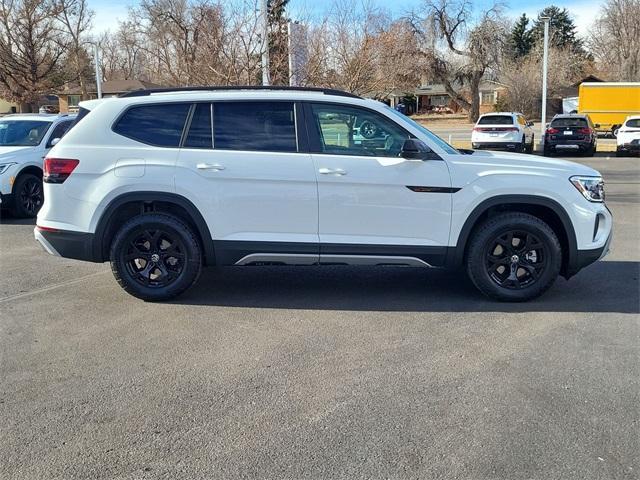 new 2025 Volkswagen Atlas car, priced at $45,404