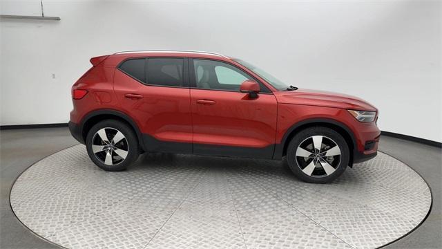 used 2020 Volvo XC40 car, priced at $24,499