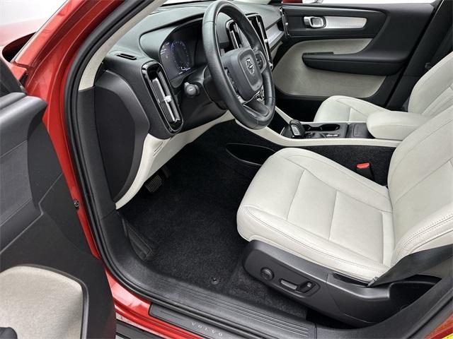 used 2020 Volvo XC40 car, priced at $24,499