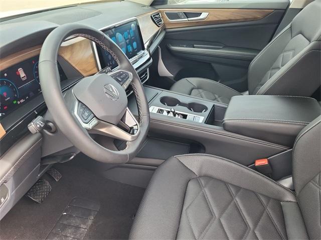 new 2025 Volkswagen Atlas car, priced at $38,211