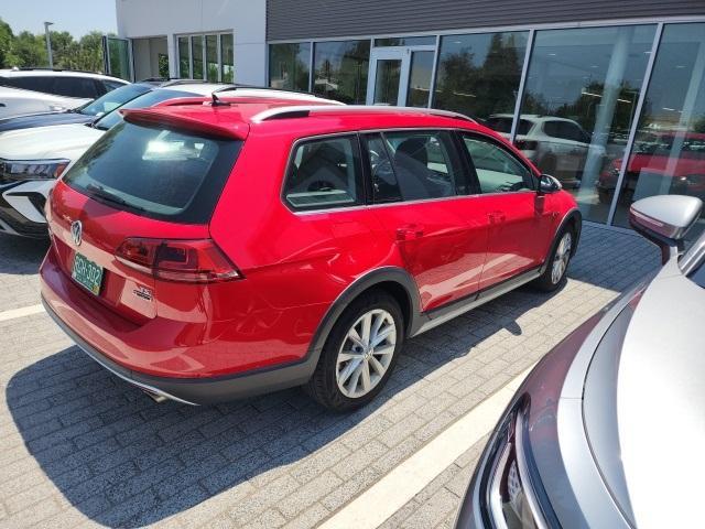 used 2017 Volkswagen Golf Alltrack car, priced at $16,600