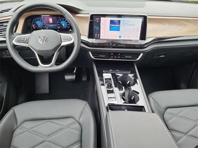 new 2025 Volkswagen Atlas car, priced at $42,439
