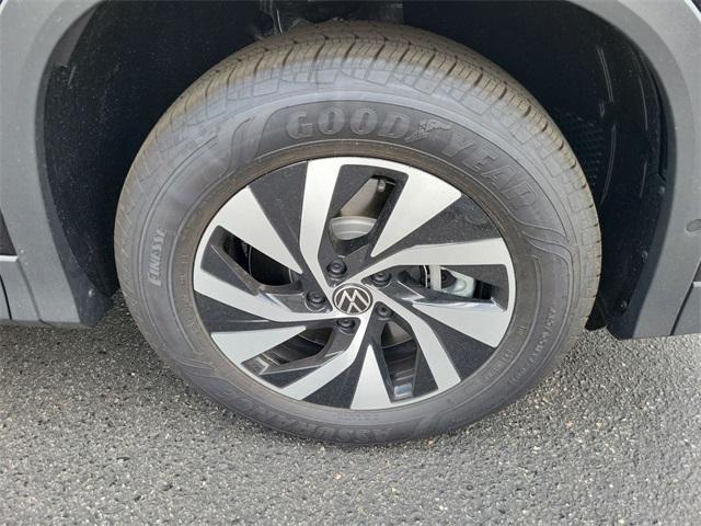new 2025 Volkswagen Tiguan car, priced at $30,922