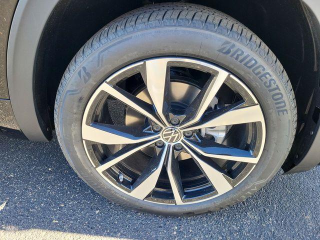 new 2026 Volkswagen Atlas Cross Sport car