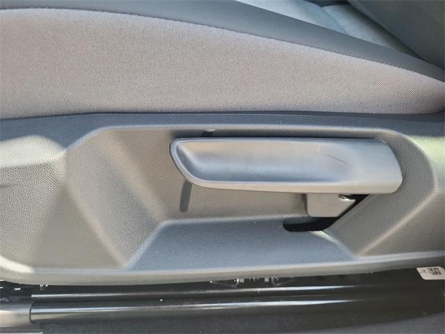 new 2025 Volkswagen ID.4 car, priced at $38,060