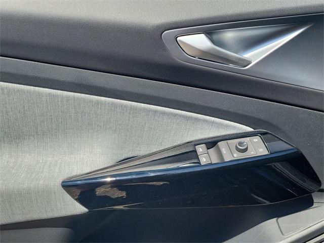 new 2025 Volkswagen ID.4 car, priced at $38,060