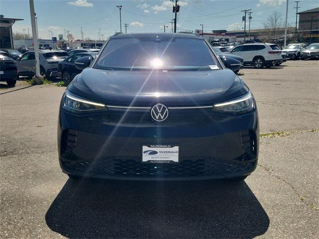new 2025 Volkswagen ID.4 car, priced at $38,060