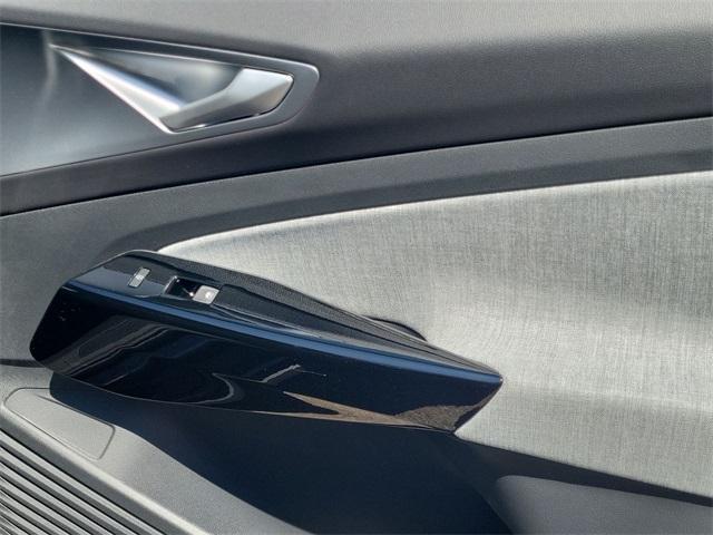 new 2025 Volkswagen ID.4 car, priced at $38,060