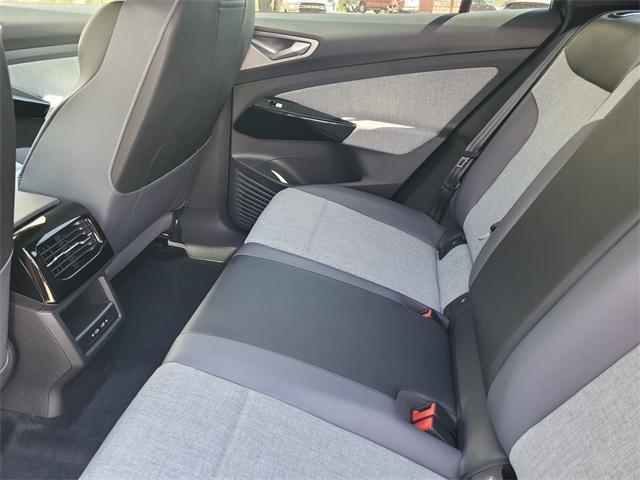 new 2025 Volkswagen ID.4 car, priced at $38,060