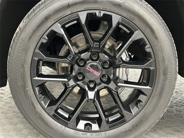 used 2022 GMC Yukon car, priced at $53,092