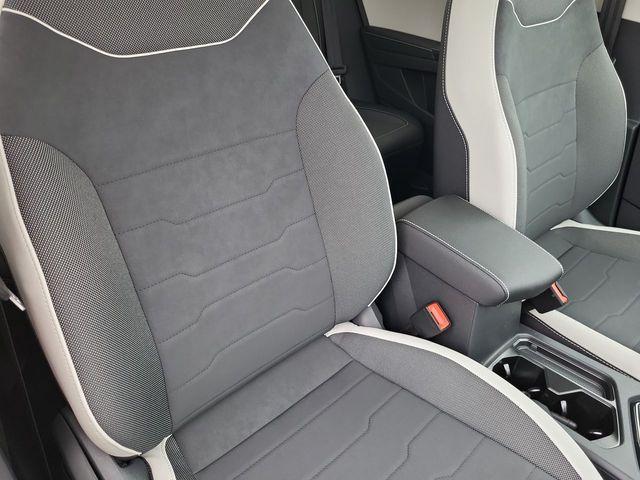 new 2025 Volkswagen Taos car, priced at $28,958