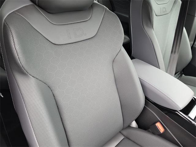 new 2025 Volkswagen ID.4 car, priced at $36,247