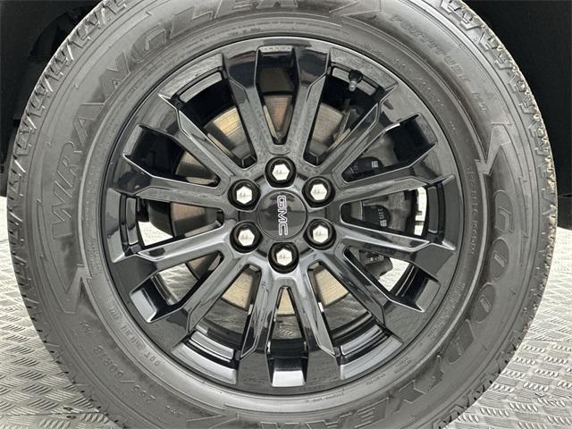used 2022 GMC Canyon car, priced at $35,995