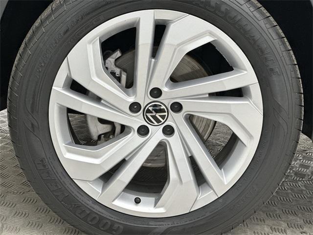 used 2021 Volkswagen Atlas car, priced at $28,570