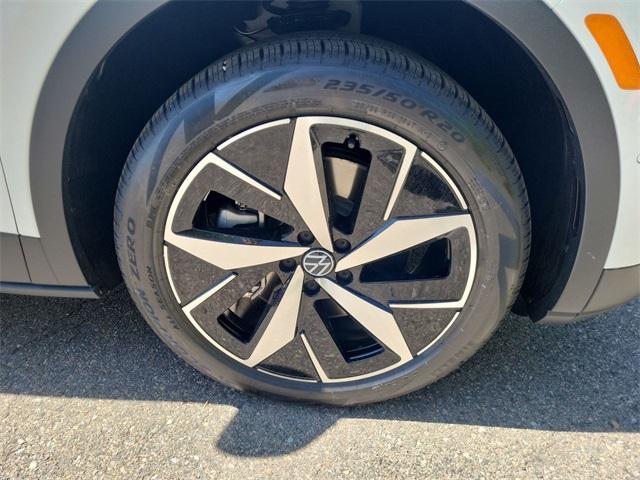 new 2025 Volkswagen ID.4 car, priced at $41,933