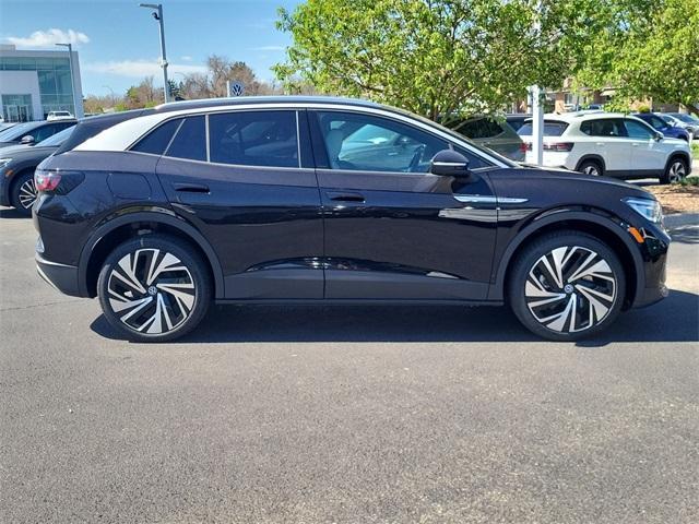 new 2025 Volkswagen ID.4 car, priced at $41,093
