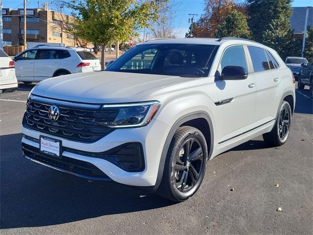 new 2025 Volkswagen Atlas Cross Sport car, priced at $48,500