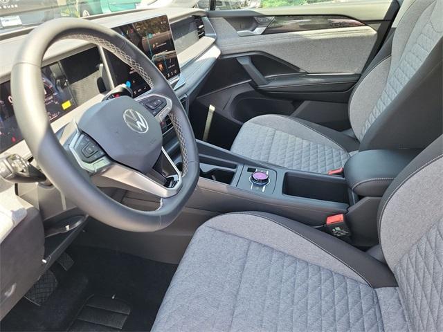 new 2025 Volkswagen Tiguan car, priced at $31,180