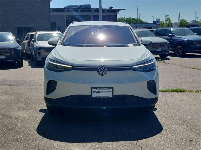 new 2025 Volkswagen ID.4 car, priced at $31,560