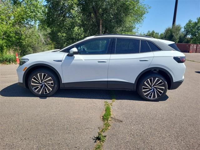 new 2025 Volkswagen ID.4 car, priced at $31,560