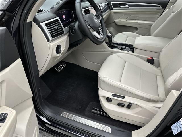 used 2021 Volkswagen Atlas car, priced at $30,700