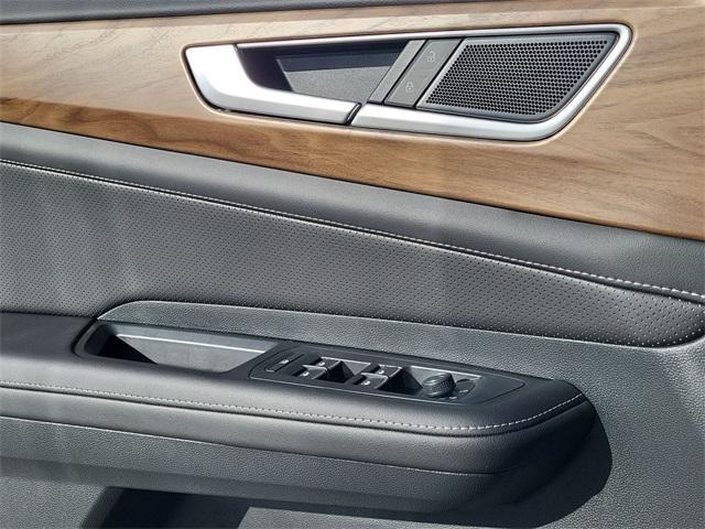 new 2025 Volkswagen Atlas car