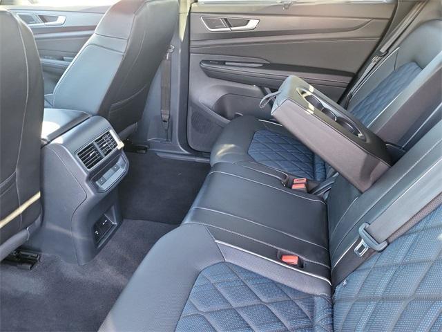new 2025 Volkswagen Atlas Cross Sport car, priced at $50,518