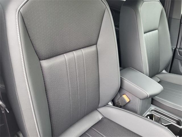 new 2024 Volkswagen Tiguan car, priced at $33,866