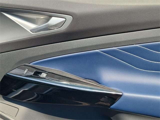 new 2025 Volkswagen ID.4 car, priced at $38,832