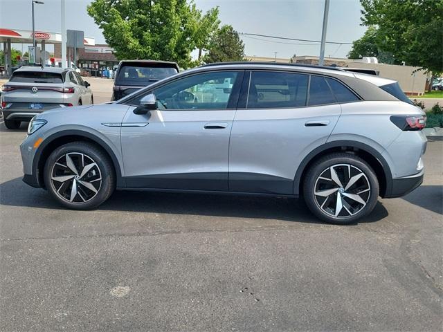 new 2025 Volkswagen ID.4 car, priced at $38,832