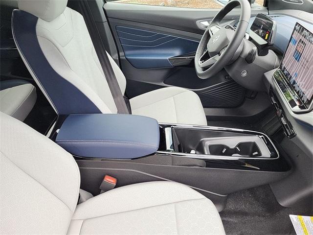 new 2025 Volkswagen ID.4 car, priced at $44,593