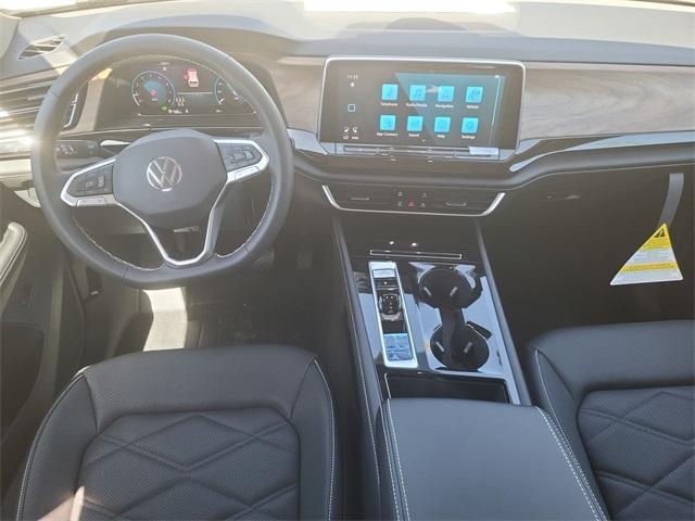 new 2025 Volkswagen Atlas car, priced at $42,636