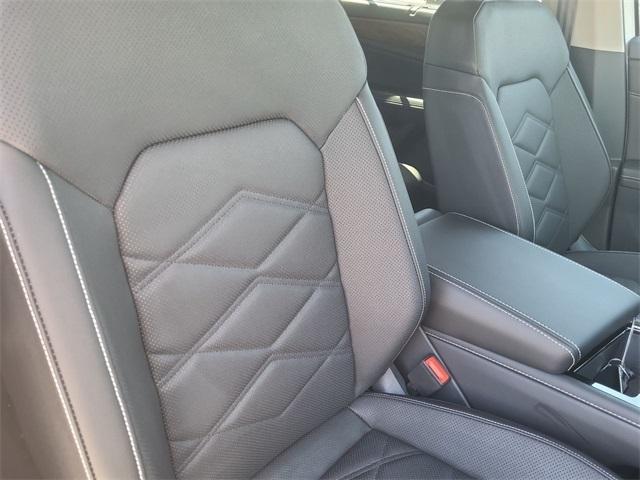 new 2025 Volkswagen Atlas car, priced at $42,636