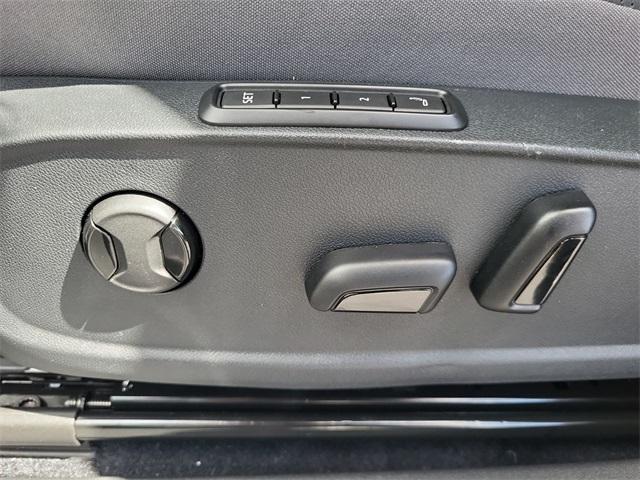 new 2025 Volkswagen ID.4 car, priced at $49,943